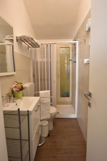 Bathroom 3, Sicilia Bedda House, Ragusa