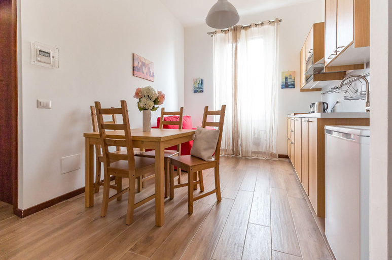 Others 5, Alessia's Flat - Affori 3, Milano
