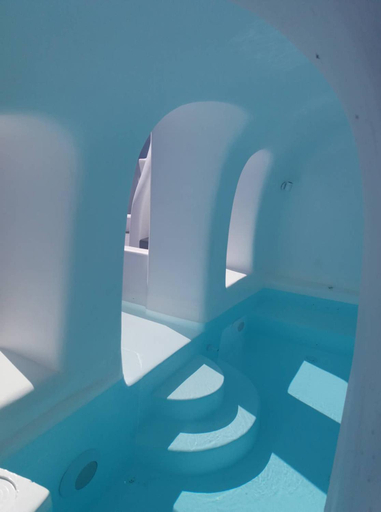Bathroom 4, Oia Spirit Studios by Mary D Nomikou, South Aegean