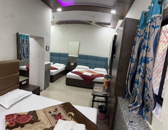 Bedroom 3, Hotel Mansarovar, Sirohi