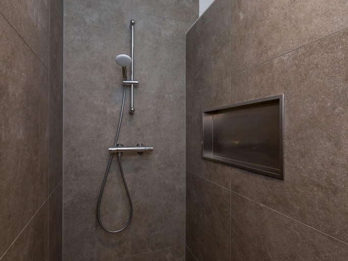 Bathroom 3, Zoutelande Beach Luxury Apartment, Veere