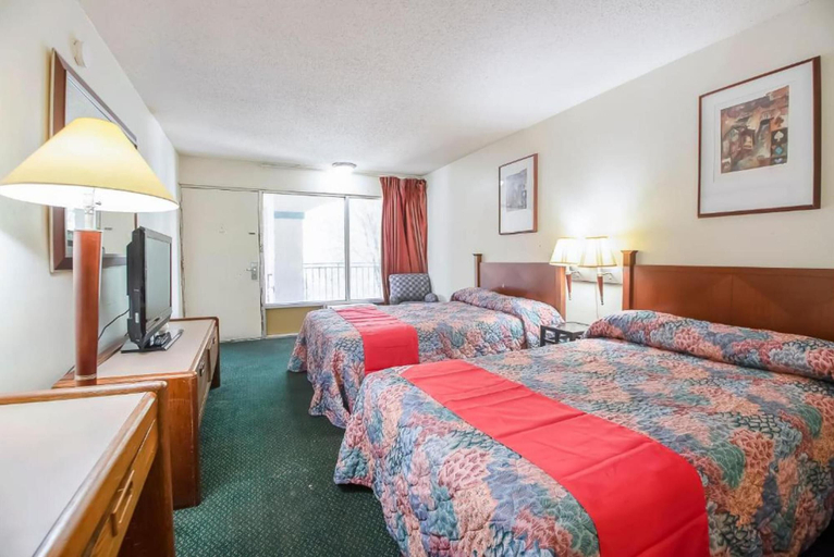 Bedroom 3, Hotel O Daylight Inn Elkhart I-90, In, Elkhart