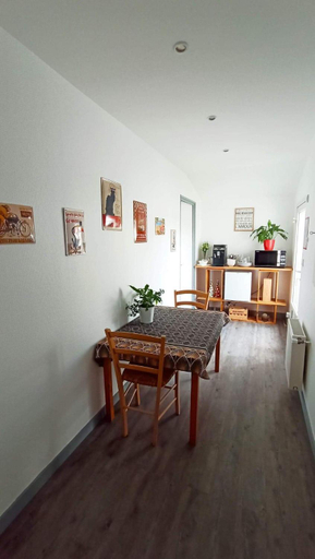 Others 5, LauRina - Chambre, SDB, terrasse, arrivee autonome, Charente-Maritime