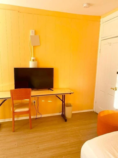 Bedroom 2, BedExpress hotel hostel, Baltimore