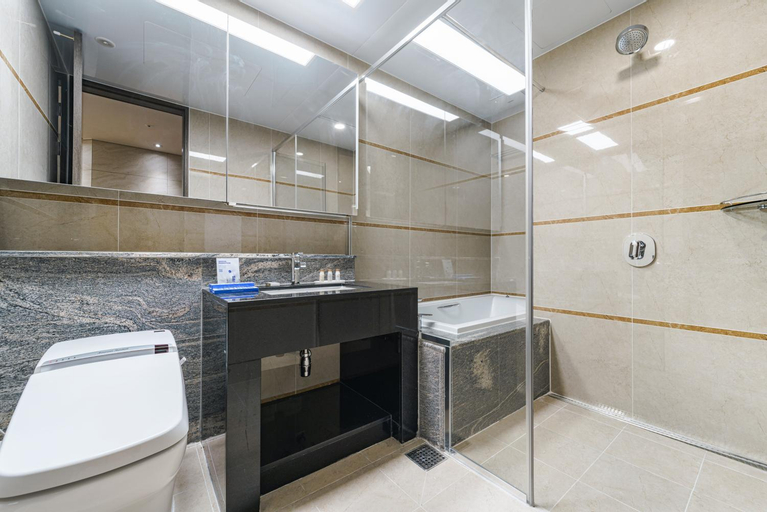 Bathroom 29