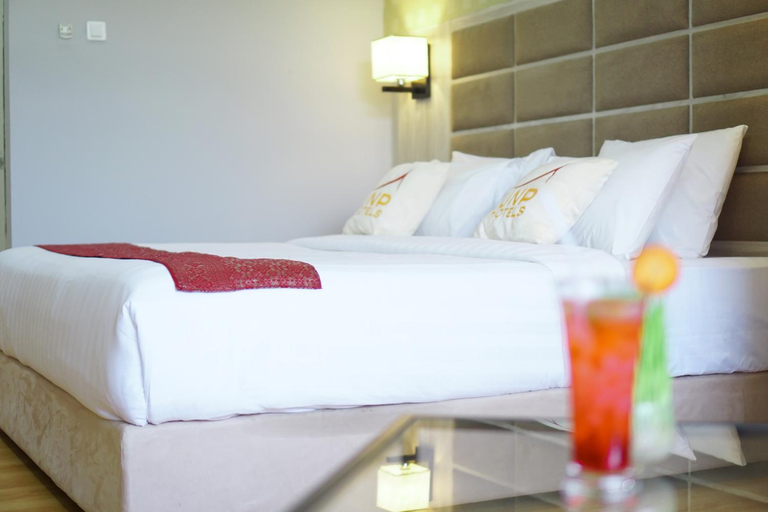 Bedroom 4, Unp Hotel And Convention Center, Padang