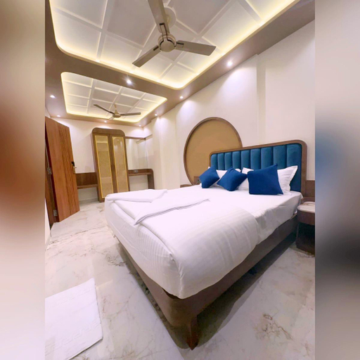 Bedroom 5, Hotel Sagar Sangam, Thane