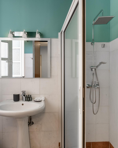 Bathroom 2, Monastiraki Urban Apartments, Attica
