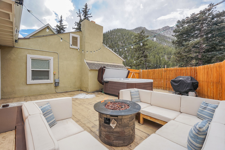 Exterior & Views 1, Mountain Retreat, El Paso