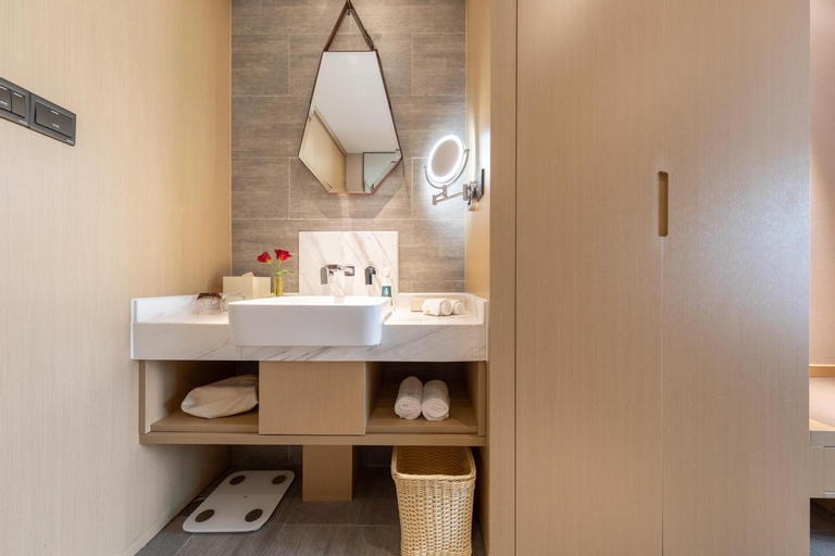 Bathroom 4