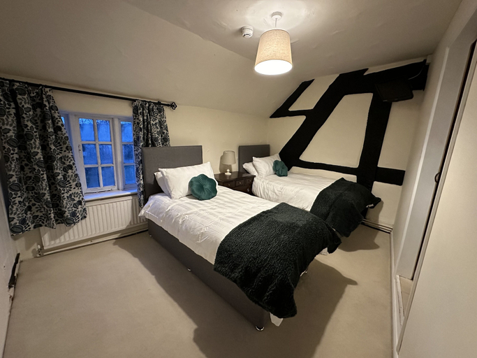 Others, The White Horse Inn, Shropshire