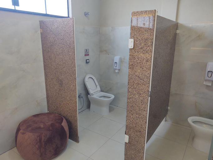 Bathroom 4, Hotel Quartzo, Cristalina