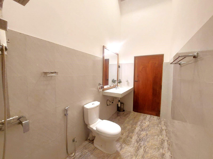 Bathroom 3, The Treasure - Habarana, Hingurakgoda