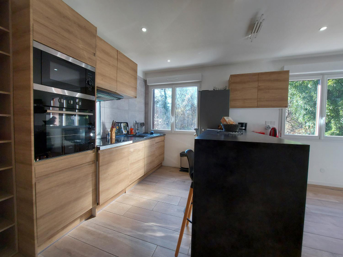 Others 4, Superbe appartement au centre de St Jorioz, Haute-Savoie