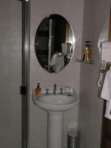 Bathroom 3, Silvermere, Blue Mountains