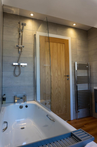 Others 4, Airds Apartments, Argyll and Bute