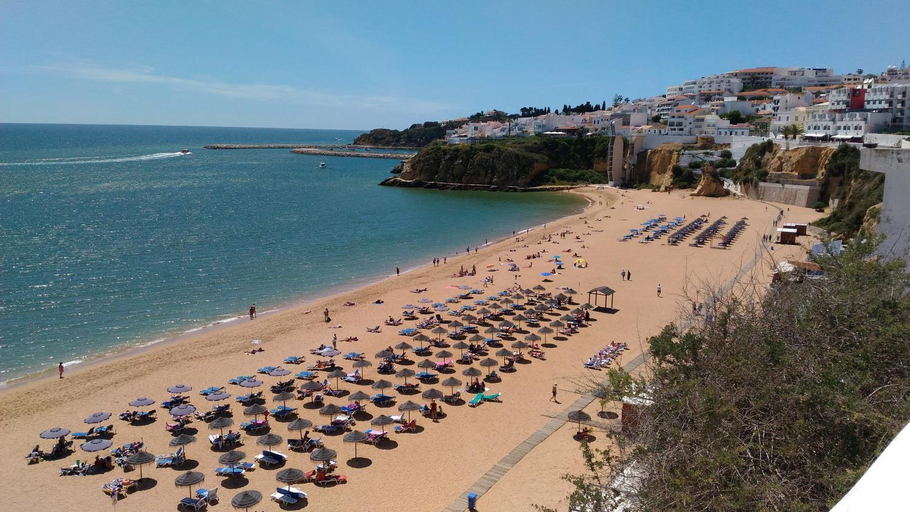 Others 2, Albufeira beach apartment, Albufeira