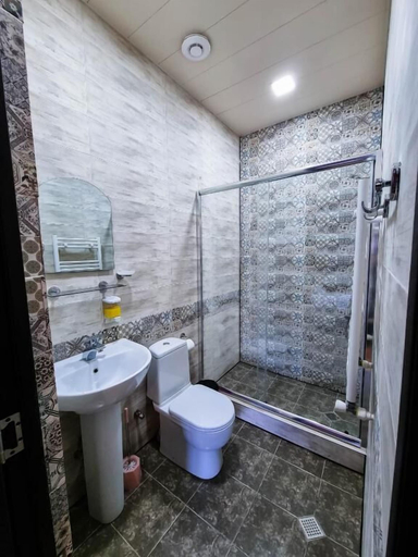 Bathroom 4, Varga Kvareli, Kvareli