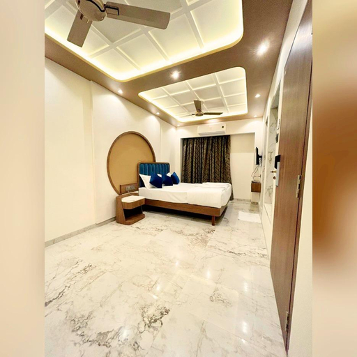 Bedroom 4, Hotel Sagar Sangam, Thane