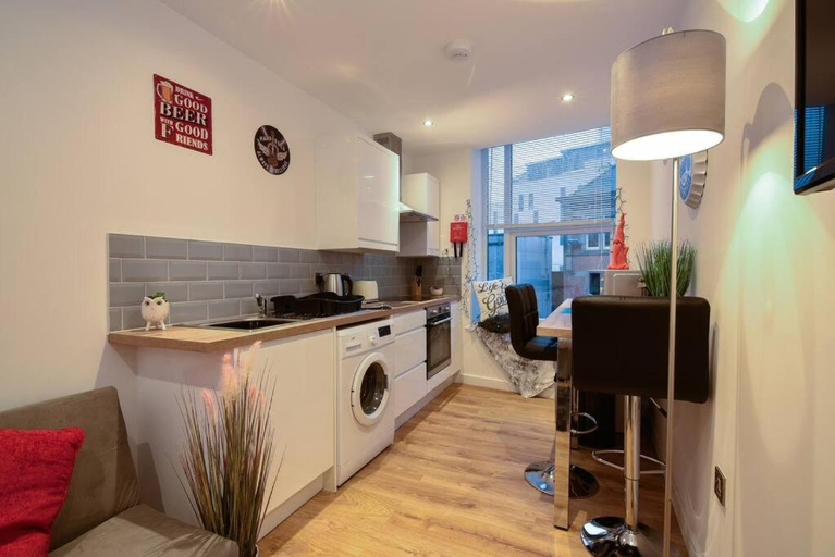 Others 3, Long Row Apartments in Nottingham City Centre, Nottingham
