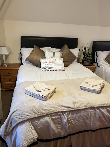 Bedroom 4, The Singlecote Hotel, Lincolnshire