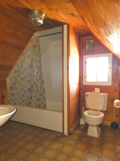 Bathroom 4, Beaufort Harbour Suites, Carteret