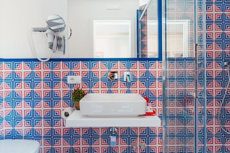 Bathroom 5, Maison Serena Sorrento, Napoli