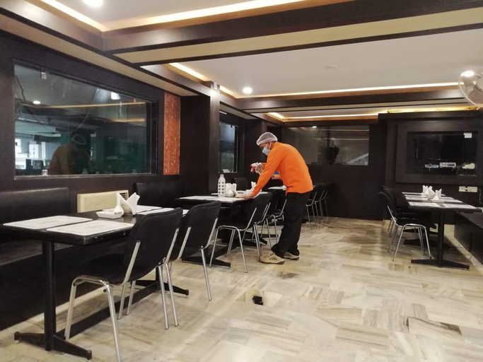 Food & Drinks 5, Sonali Regency by ShriGo Hotels, Bhopal