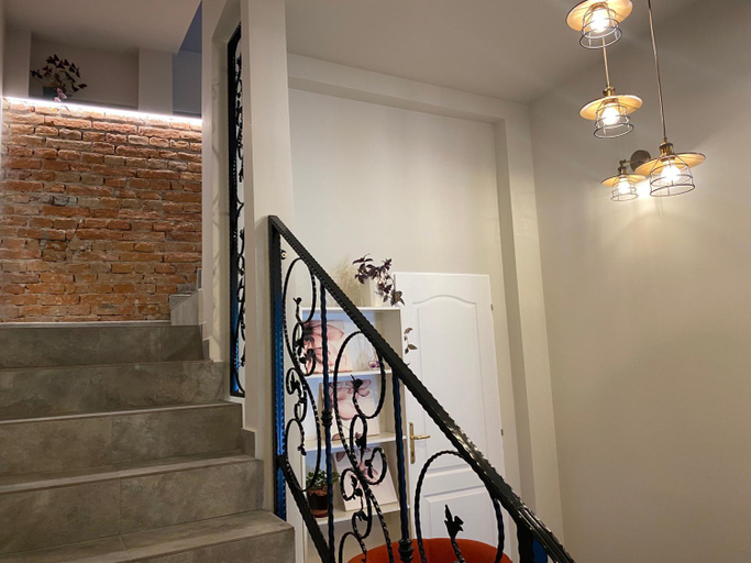 Others 5, Boutique Rooms with Parking, Oradea