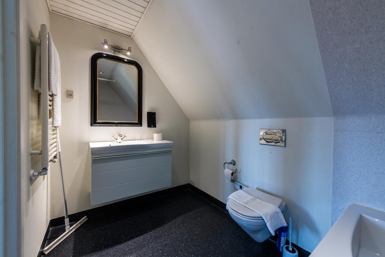 Bathroom 3, Hotel Nørre Vinkel, Lemvig