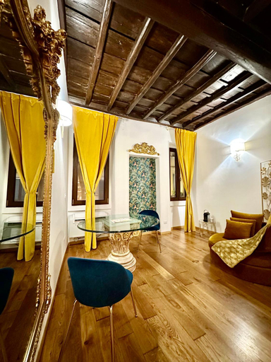 Others 4, Via della Scala Suite, Rome