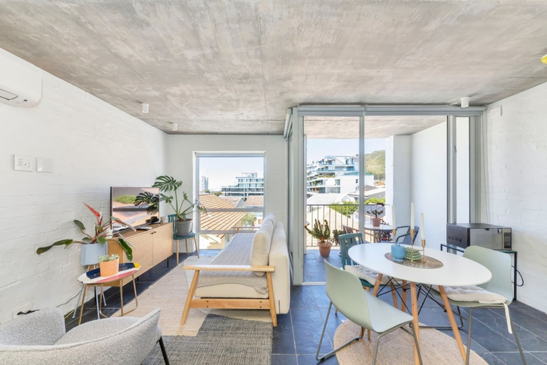 Others 5, Seaside Studio Apartment, 9 Mins to Queens Beach!, City of Cape Town