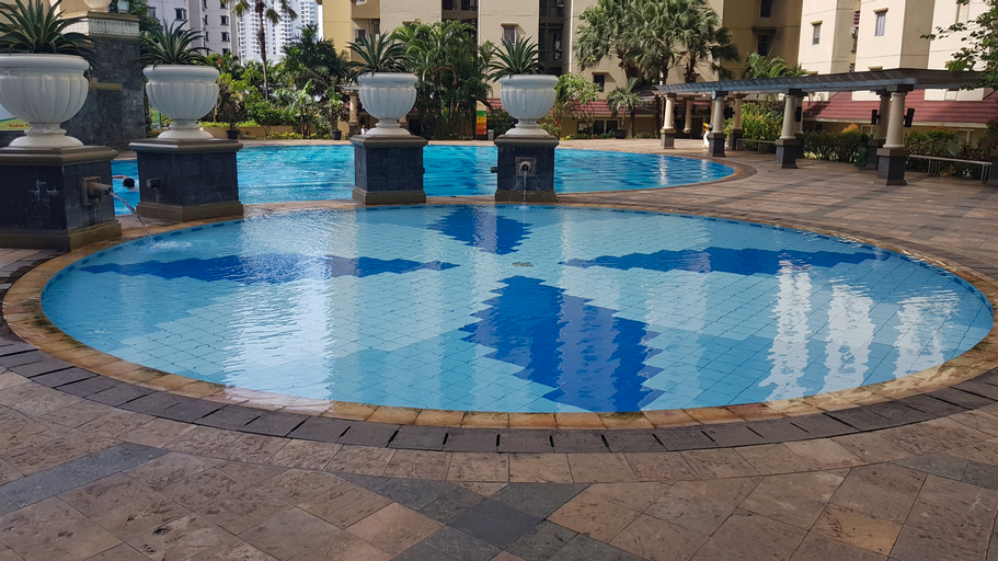Sport & Beauty, Comfort Stay 2BR Apartment Mediterania Palace Residences By Travelio, Central Jakarta