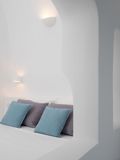 Bedroom 3, Oia Spirit Studios by Mary D Nomikou, South Aegean