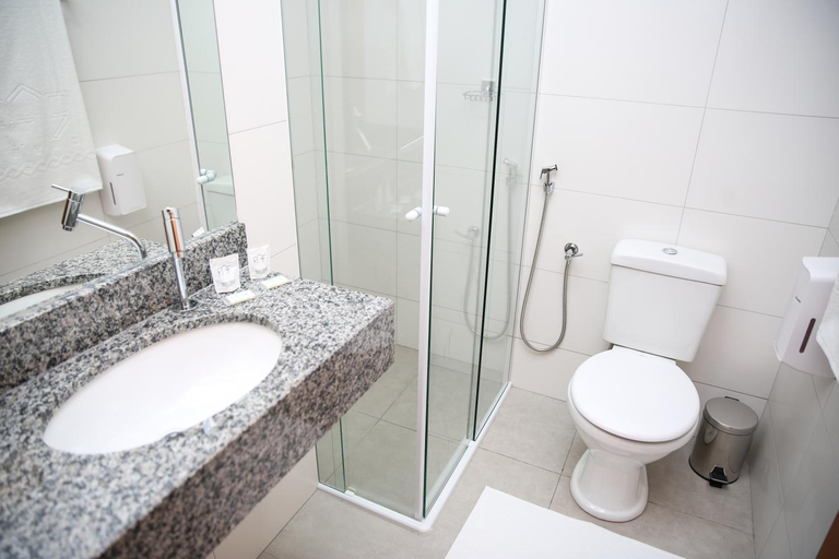 Bathroom 4, Raf Hotel, Umuarama