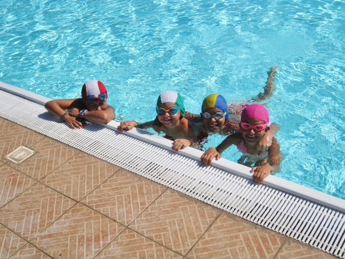Others 4, Apartments 4 beds, first floor with private outdoor area, in Residence with swimming-pool, Livorno