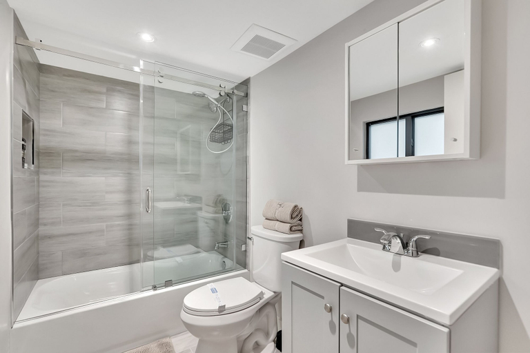Bathroom 3, Lux Villa 3br 2ba Steps to Beach, Broward