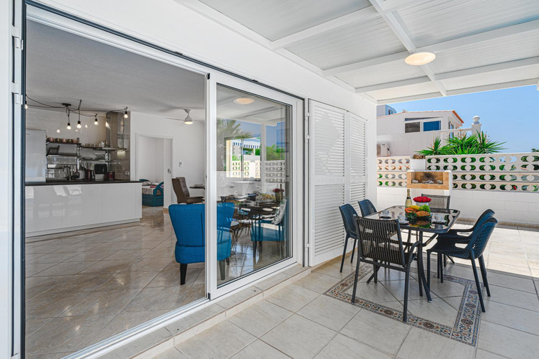 Food & Drinks, Wonderful villa in Sueno Azul with private pool, Santa Cruz de Tenerife