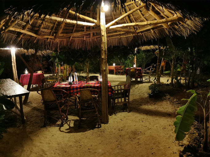 Food & Drinks 4, COCO REEF ECOLODGE, Kusini