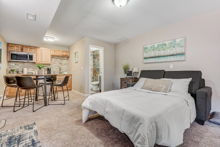 Bedroom 3, Mountain Studio, El Paso
