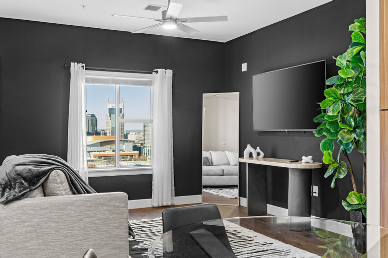 Midnight Manor Penthouse Suite The Gulch, Davidson