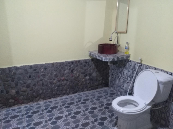 Bathroom, Ratanak Tep Rithea homestay, Ban Lung