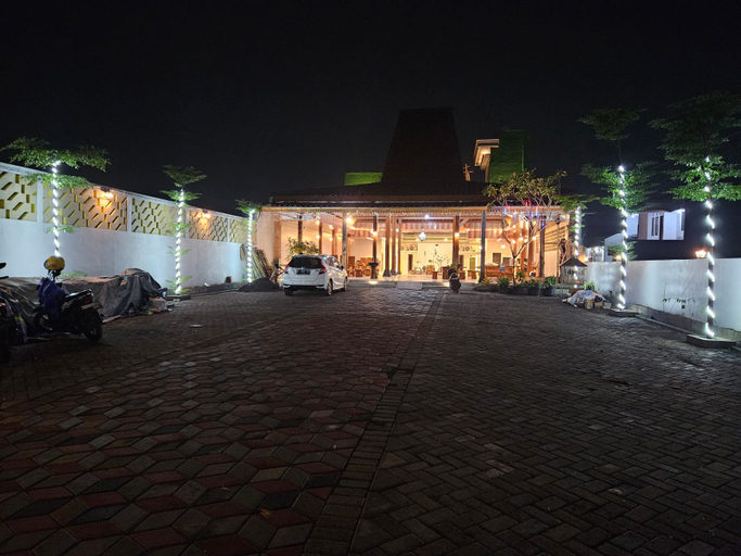Exterior & Views 2, Omah Joglo Bugis, Malang