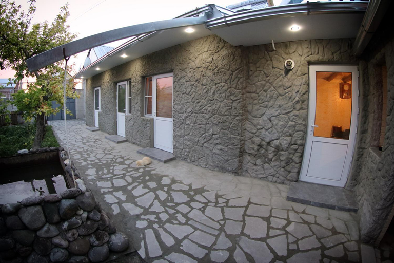 Others 2, Vanand Guest House