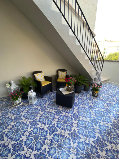Others 2, B&B CASA PUPETTA, Napoli