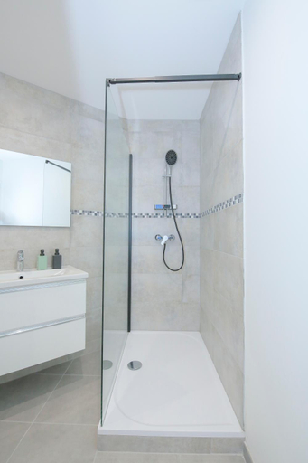 Others 4, Les Champs, T2 hypercentre chic et cosy Wifi par SOVALFI, Loire