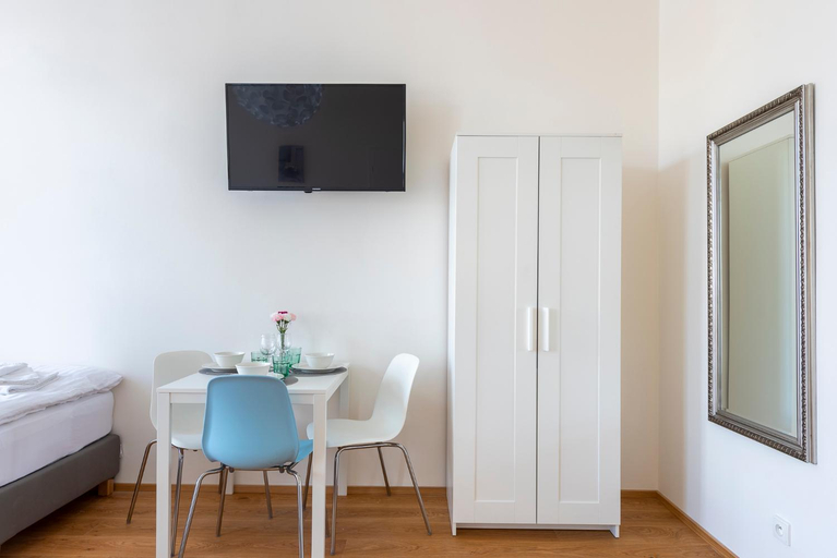 Others 4, Tesnov Residence Apartments Near The Center - Easy Self Check in, Praha 7