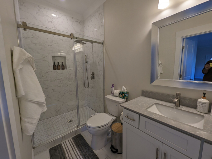Others 2, Colony Suite - Bridgegate, Cobb