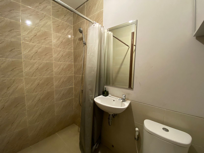 Bathroom 4, Shero Transpark Bekasi, Bekasi