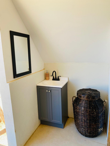 Bathroom 9